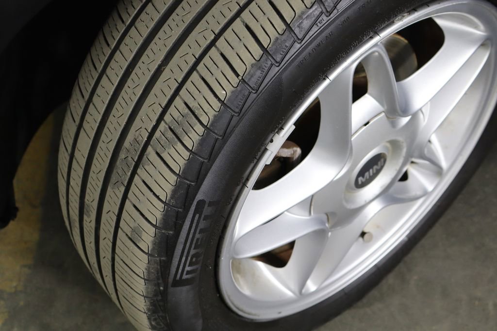 Used 2010 MINI Cooper Clubman Hardtop FWD image 23