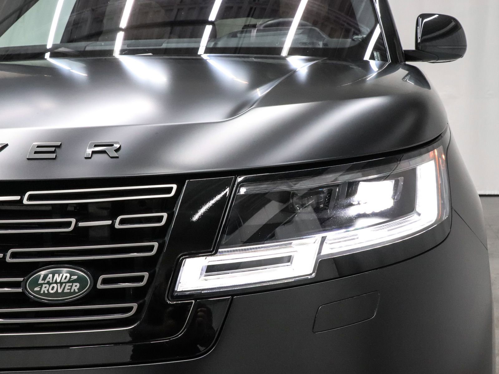 Used 2023 Land Rover Range Rover SE image 50