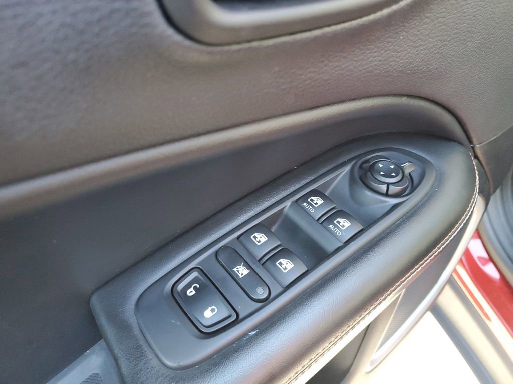 Used 2018 Jeep Compass Latitude w/ Popular Equipment Group image 30