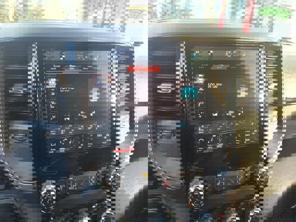 Used 2023 RAM 3500 Tradesman w/ Safety Group image 16