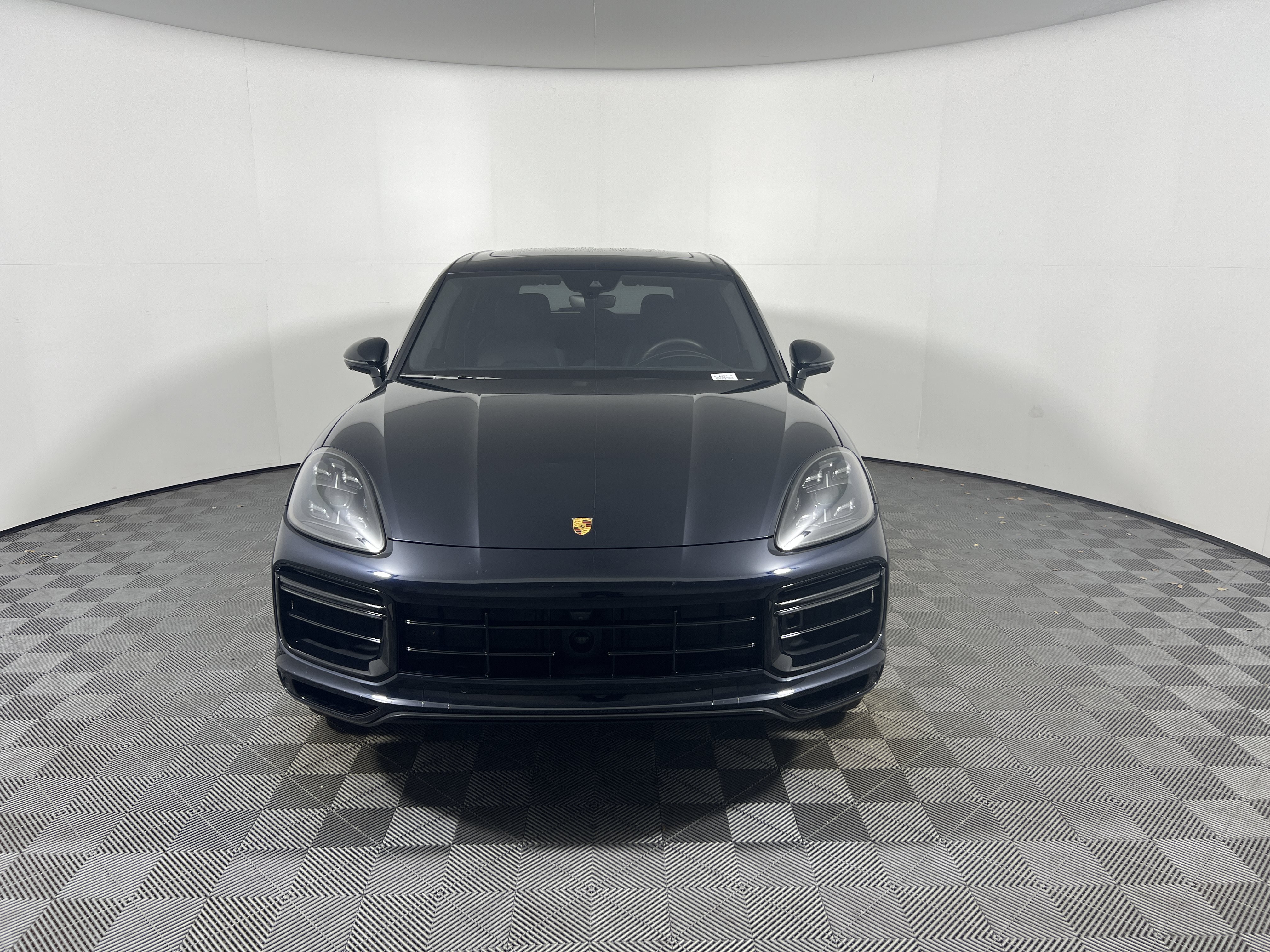 Certified 2023 Porsche Cayenne Turbo AWD/4WD image 10