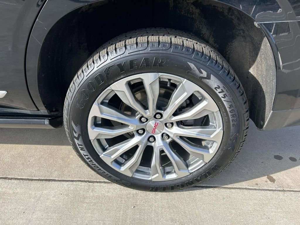 Used 2022 GMC Yukon Denali image 11