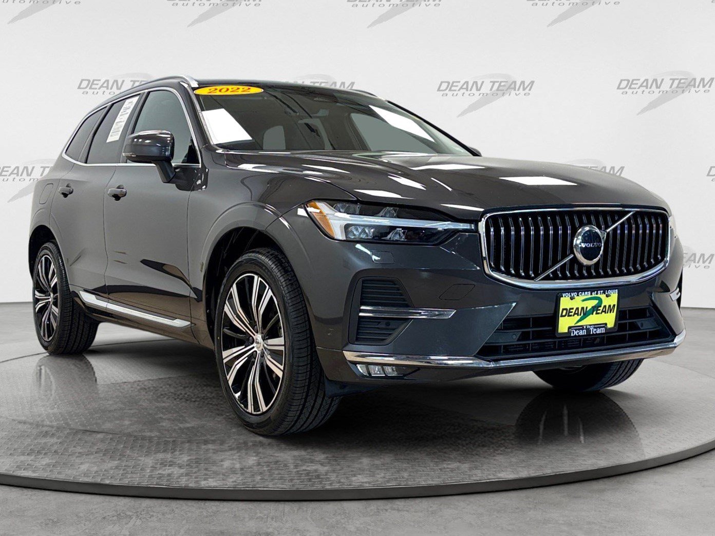 Used 2022 Volvo XC60 B5 Inscription w/ Climate Package AWD/4WD image 3