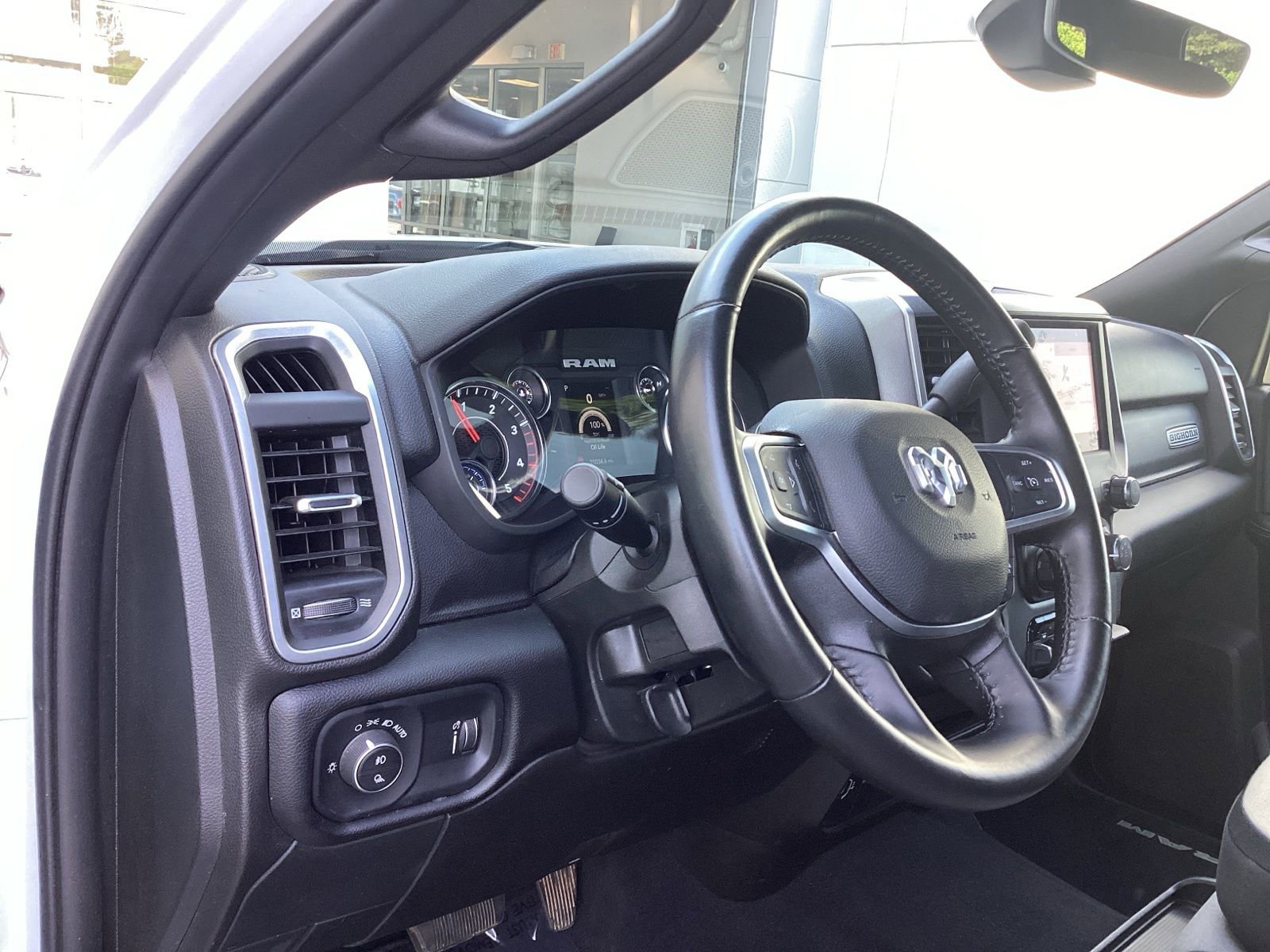 Used 2024 RAM 2500 Big Horn AWD/4WD image 10