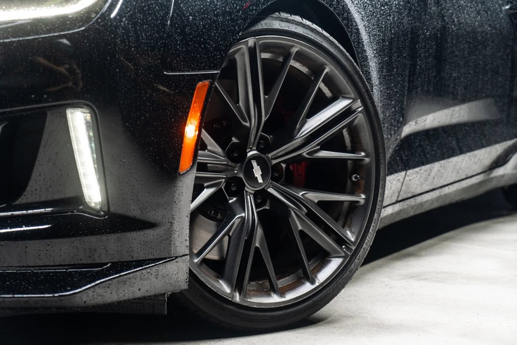 Used 2018 Chevrolet Camaro ZL1 RWD image 7