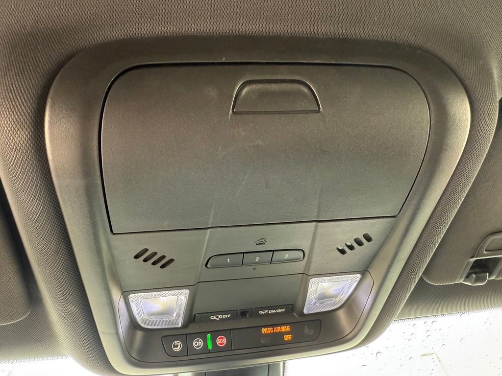 Used 2019 Chevrolet Blazer RS image 21