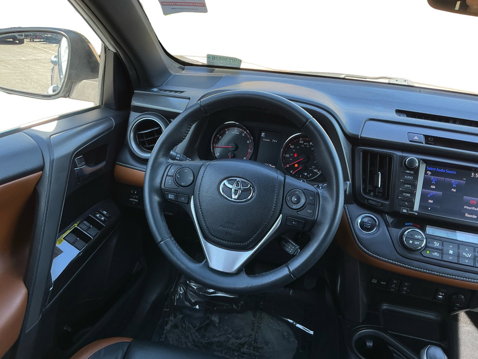 Used 2016 Toyota RAV4 SE w/ Advanced Technology Package image 11
