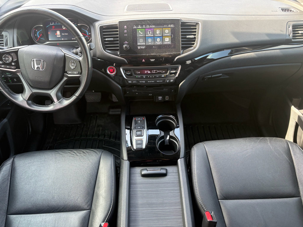 Certified 2022 Honda Pilot Touring image 2