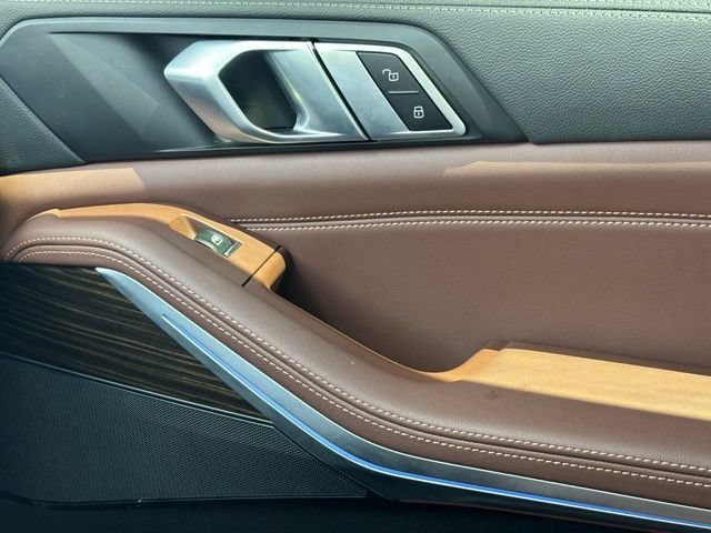 Used 2023 BMW X5 xDrive45e AWD/4WD image 37