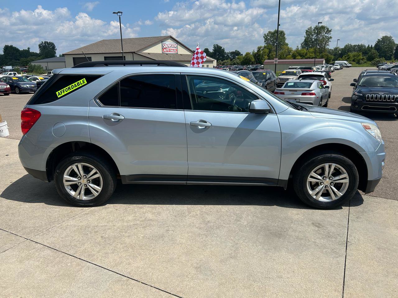 Used 2015 Chevrolet Equinox LT w/ Driver Convenience Package FWD image 4