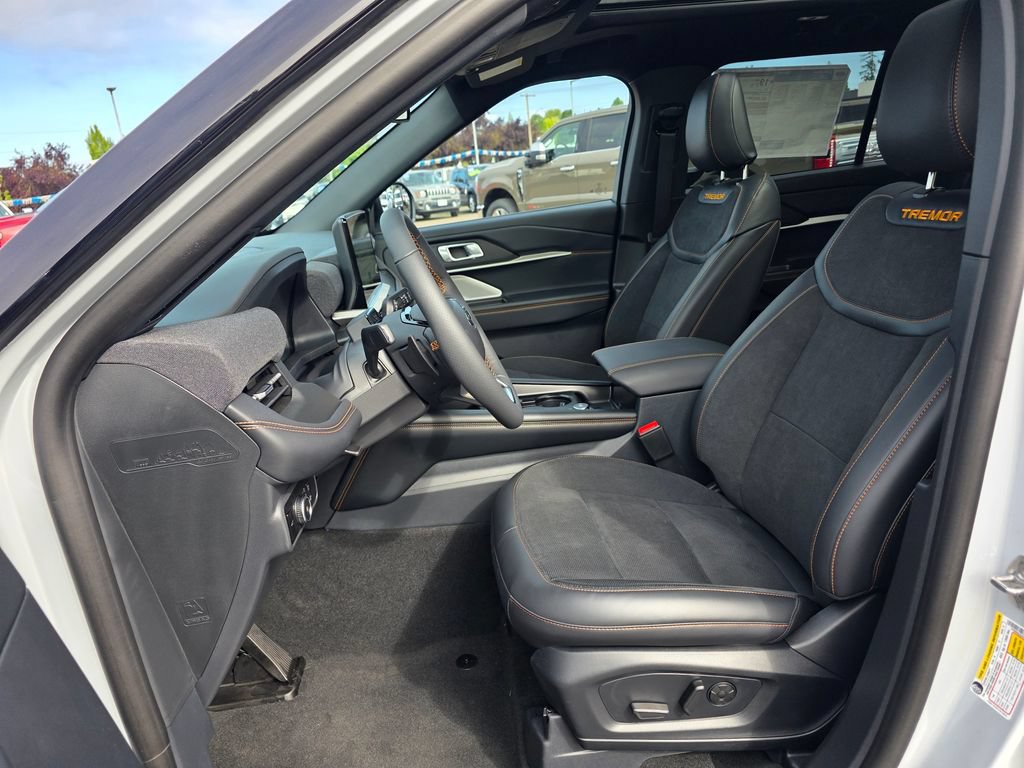 New 2026 Ford Explorer Tremor w/ Tremor Ultimate Package AWD/4WD image 4