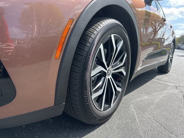 Used 2026 Toyota Crown XLE image 12