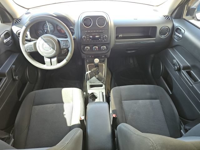 Used 2017 Jeep Patriot Sport AWD/4WD image 10
