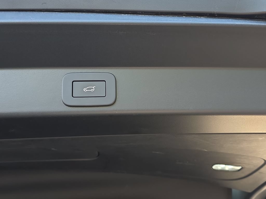 Certified 2025 Land Rover Range Rover Sport SE AWD/4WD image 13
