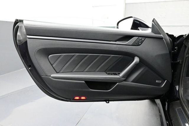 Used 2026 Porsche 911 Targa 4S AWD/4WD image 7