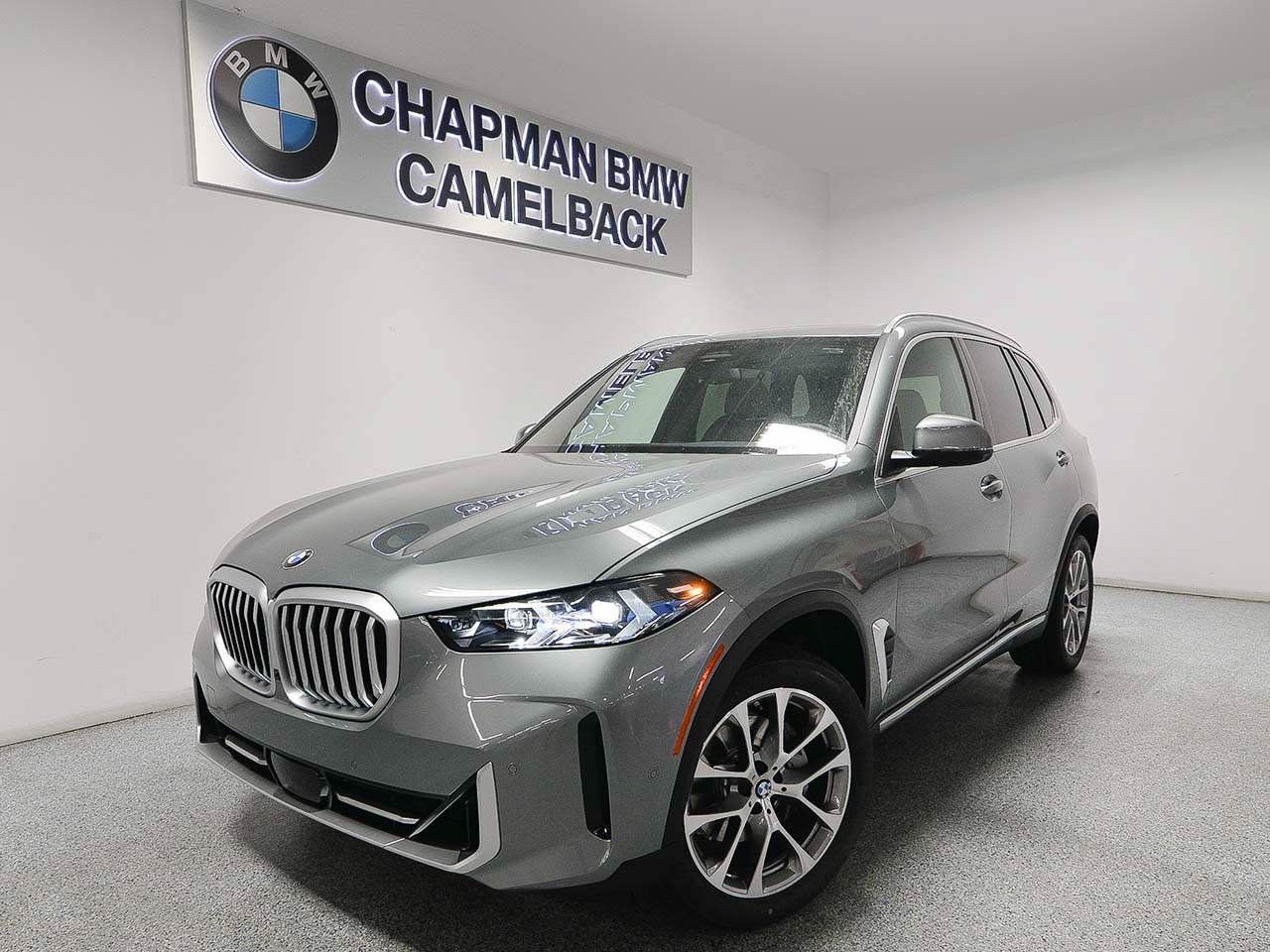 Used 2026 BMW X5 sDrive40i w/ Parking Assistance Package RWD image 1