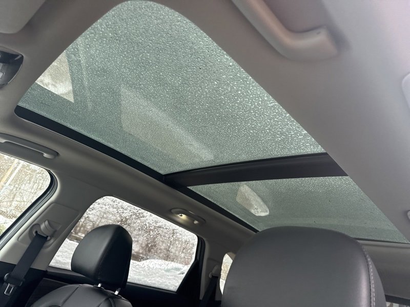 Used 2023 Kia Sorento S w/ Panoramic Sunroof Package image 18