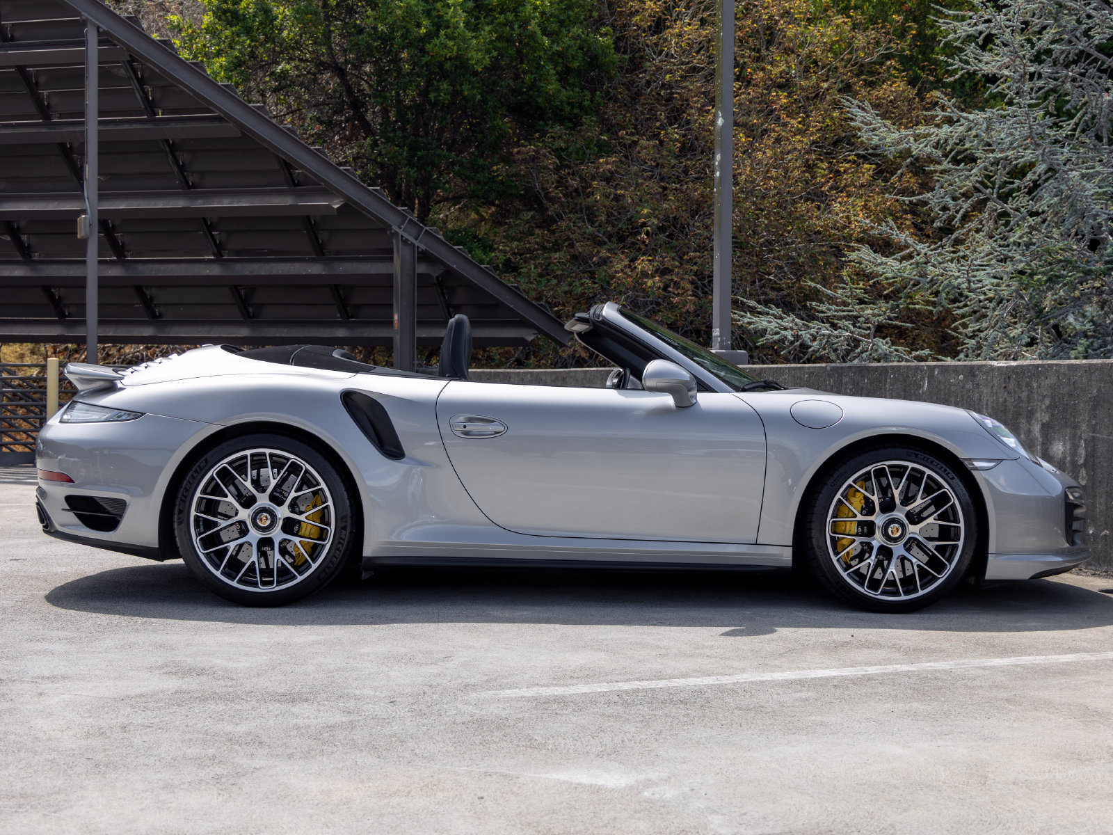 Used 2015 Porsche 911 Turbo S AWD/4WD image 12