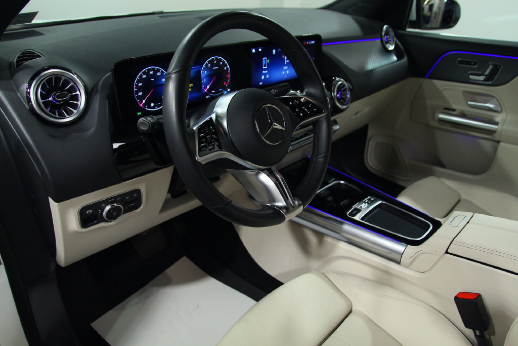 Certified 2026 Mercedes-Benz GLA 250 4MATIC image 6