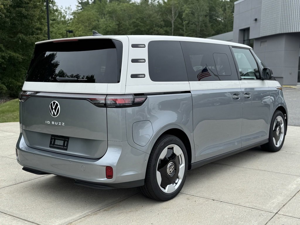 New 2025 Volkswagen ID. Buzz Pro S Plus image 12