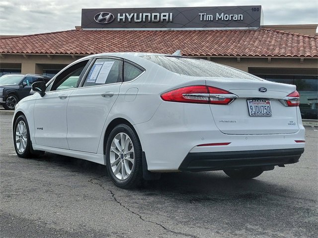 Used 2019 Ford Fusion SE image 4