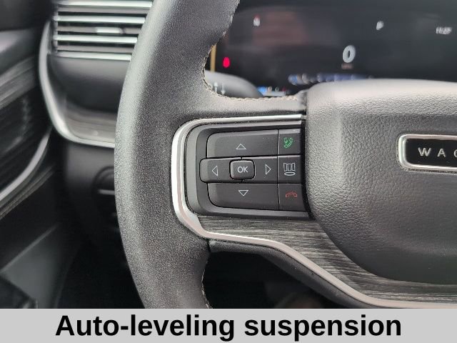 Used 2024 Jeep Wagoneer Series II w/ Flexible Seating Group image 9