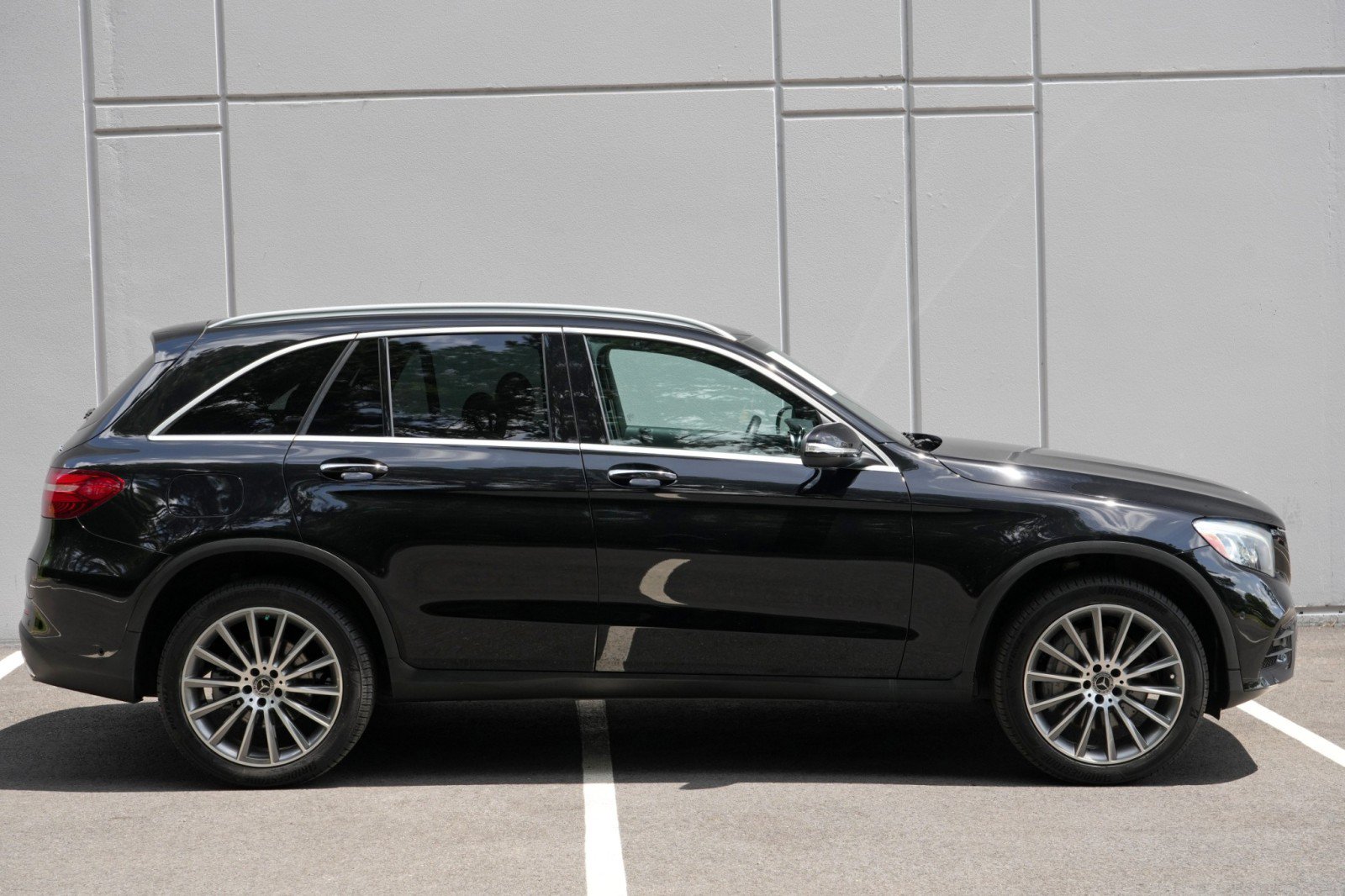 Used 2018 Mercedes-Benz GLC 350e 4MATIC image 50