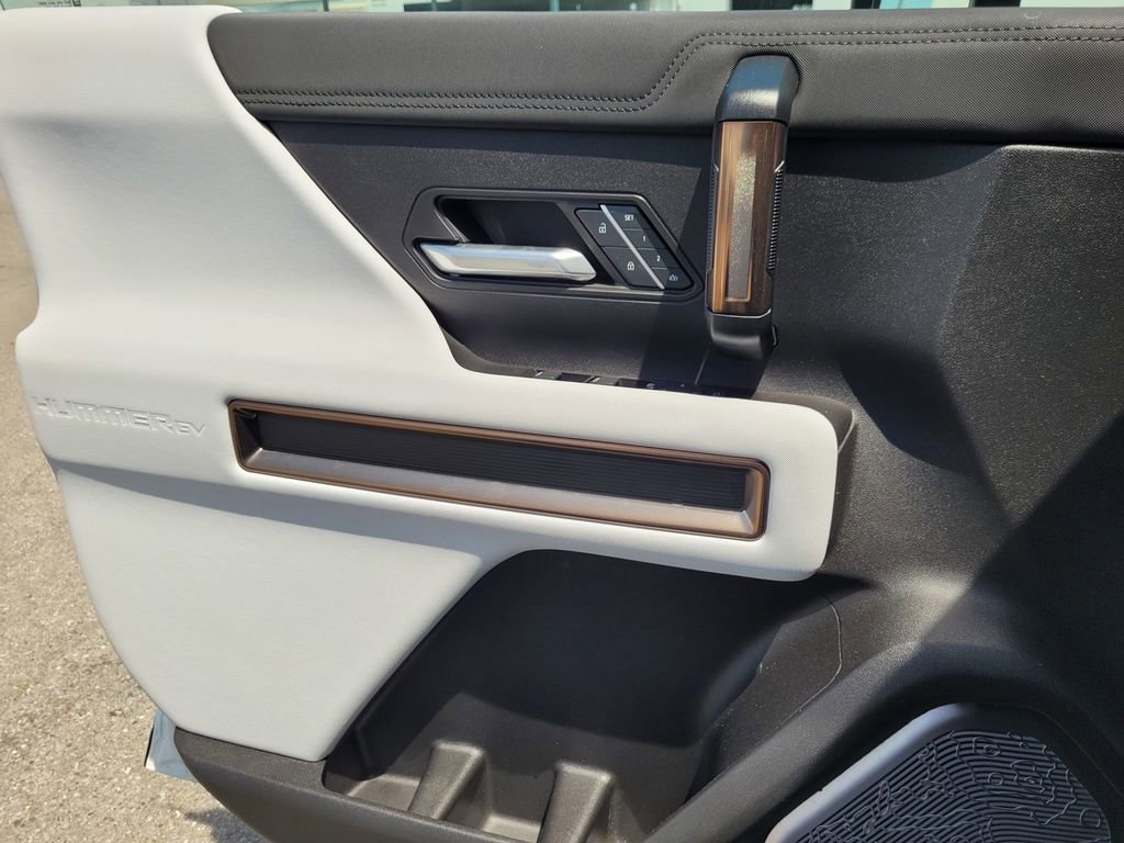 New 2024 GMC Hummer EV 2X w/ Extreme Off-Road Package AWD/4WD image 28