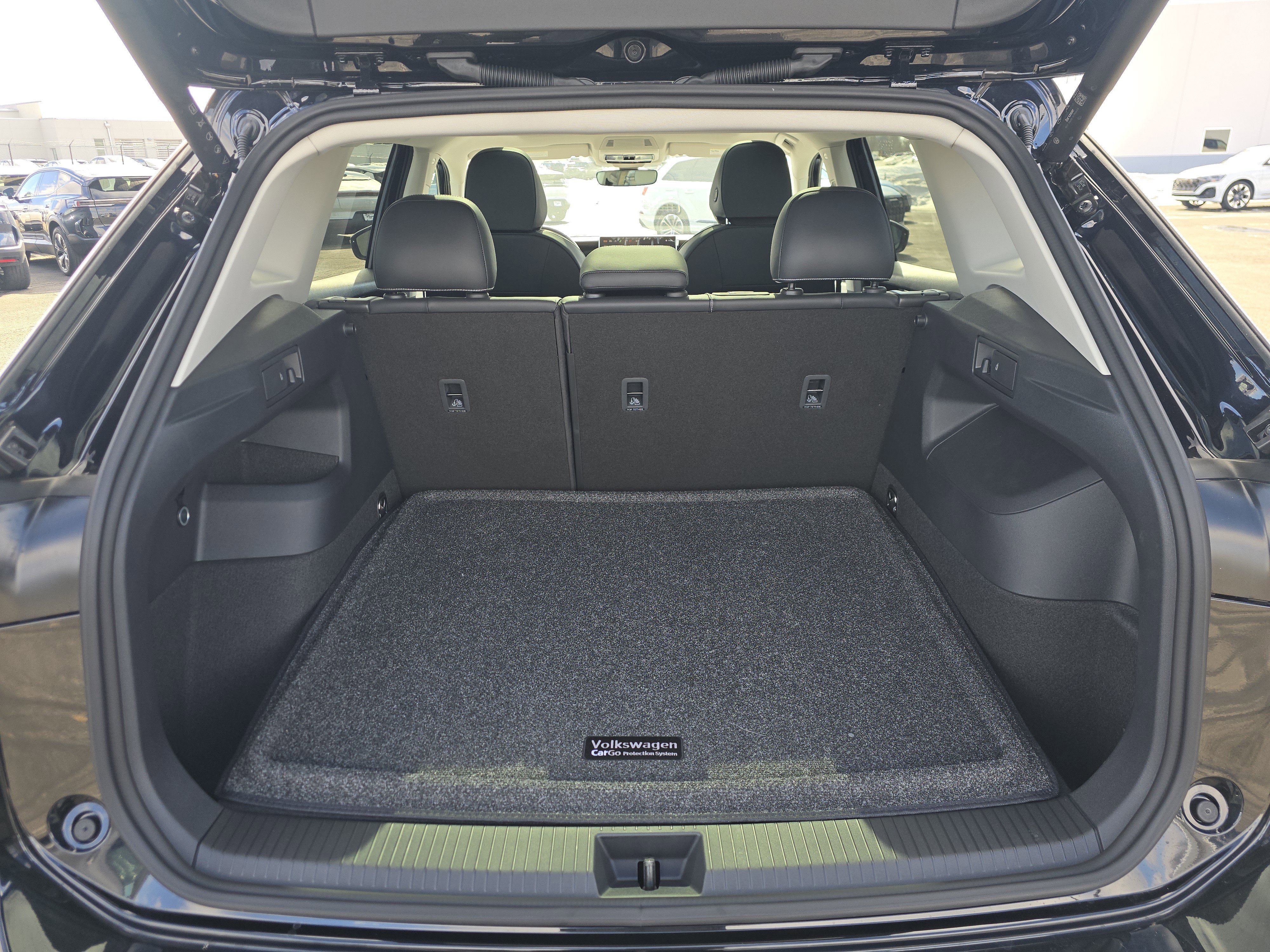 New 2026 Volkswagen Tiguan SE image 16