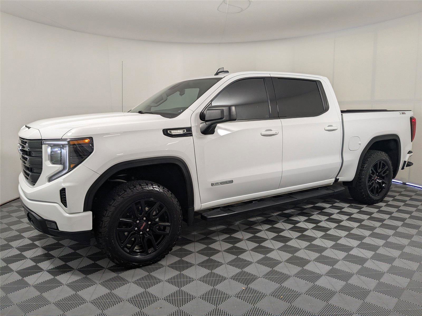 Used 2025 GMC Sierra 1500 Elevation w/ Preferred Package