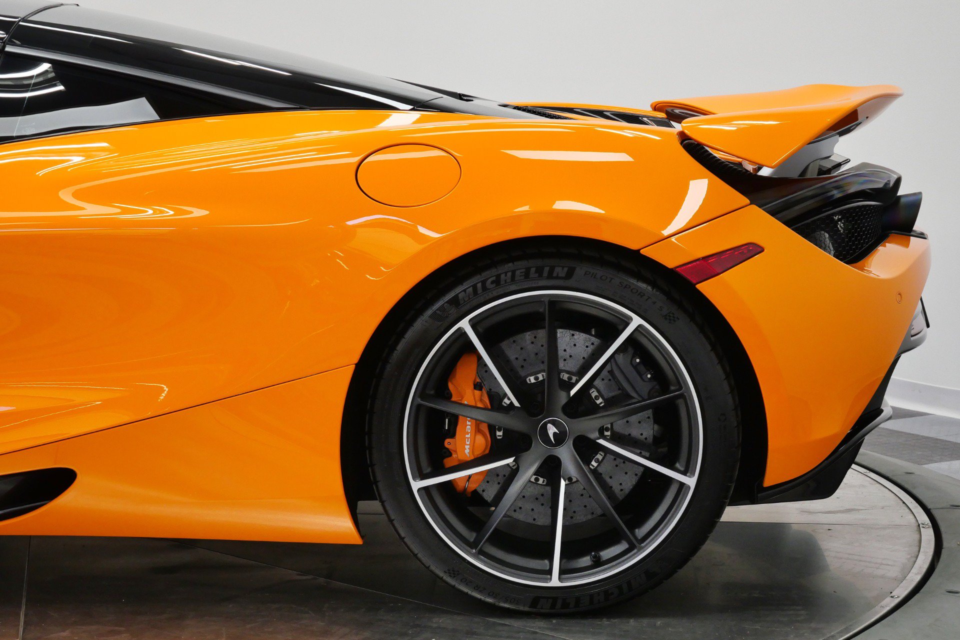 Used 2022 McLaren 720S RWD image 56