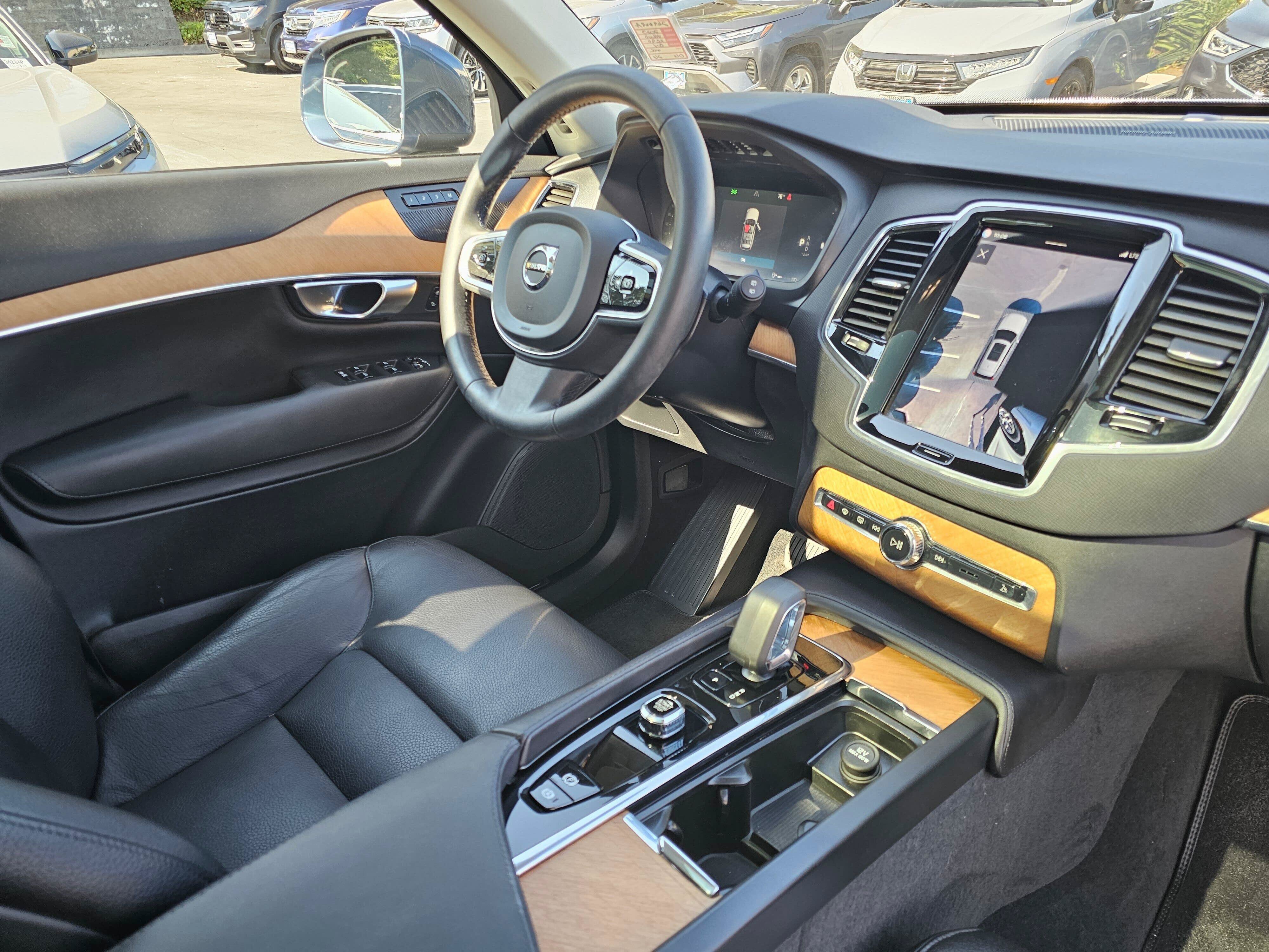 Used 2023 Volvo XC90 B5 Plus w/ Protection Package Premier AWD/4WD image 10