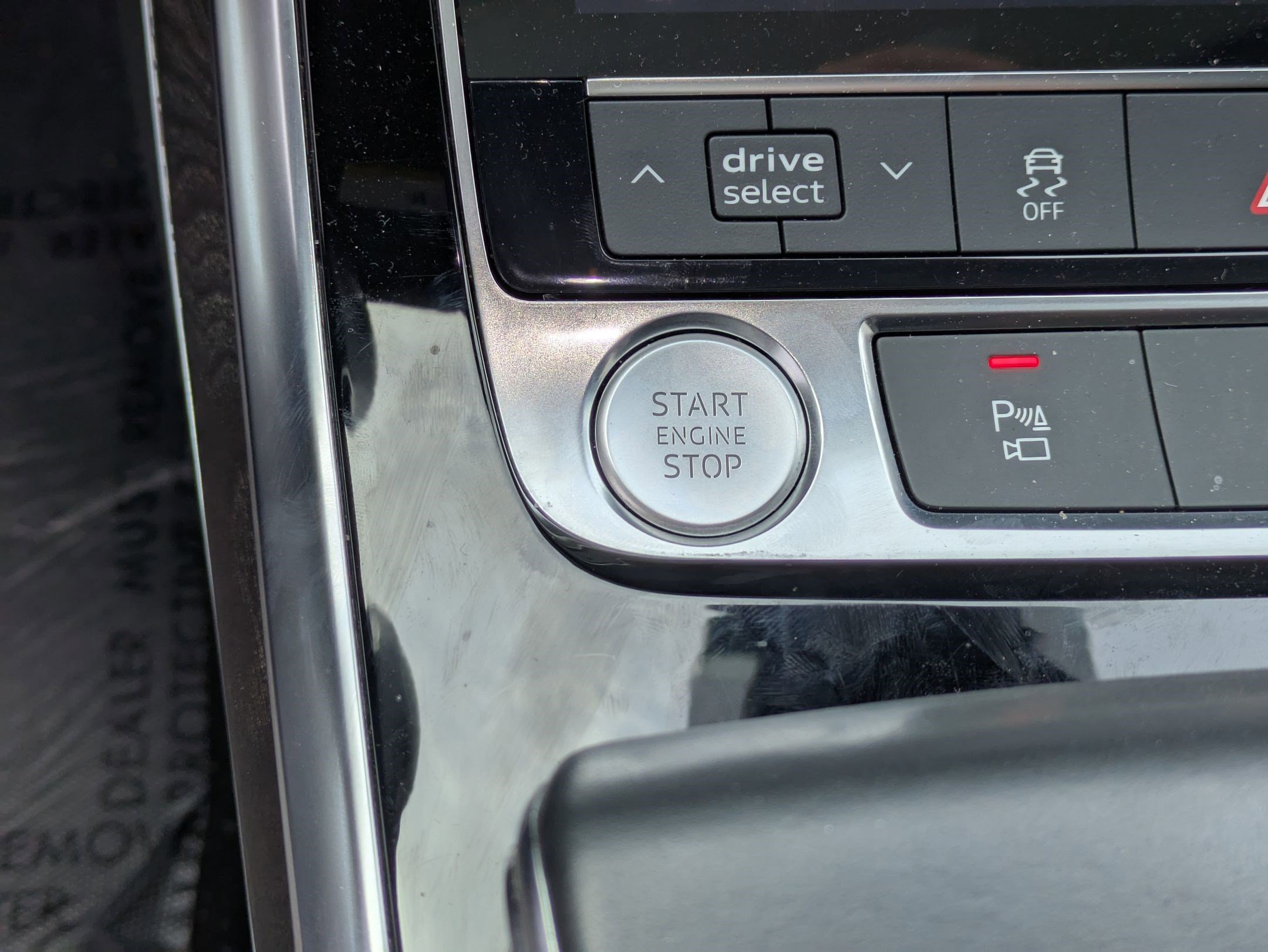 Used 2019 Audi Q8 Premium Plus w/ Premium Plus AWD/4WD image 19