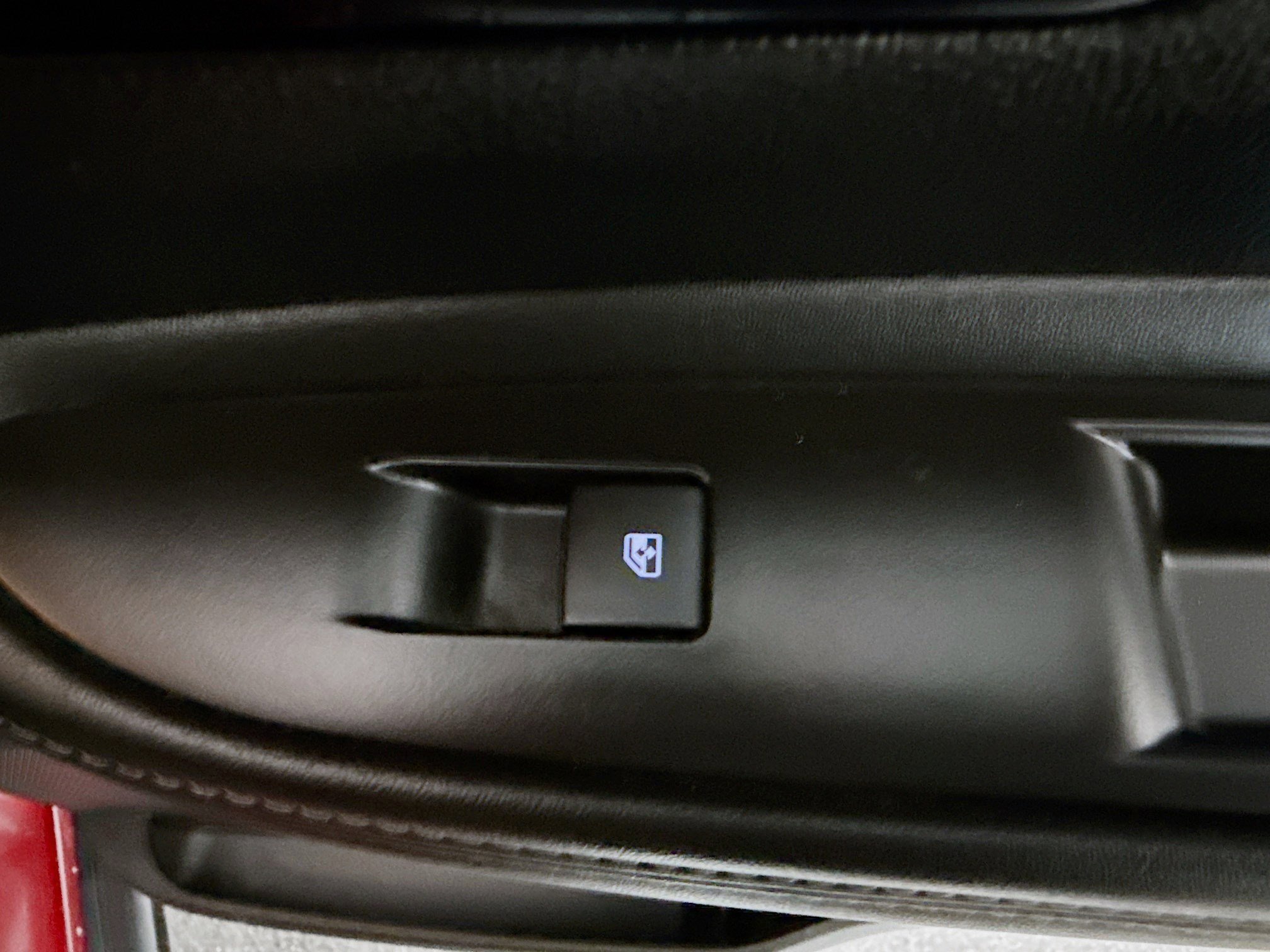 Used 2020 Buick Encore Sport Touring w/ Safety Package image 31