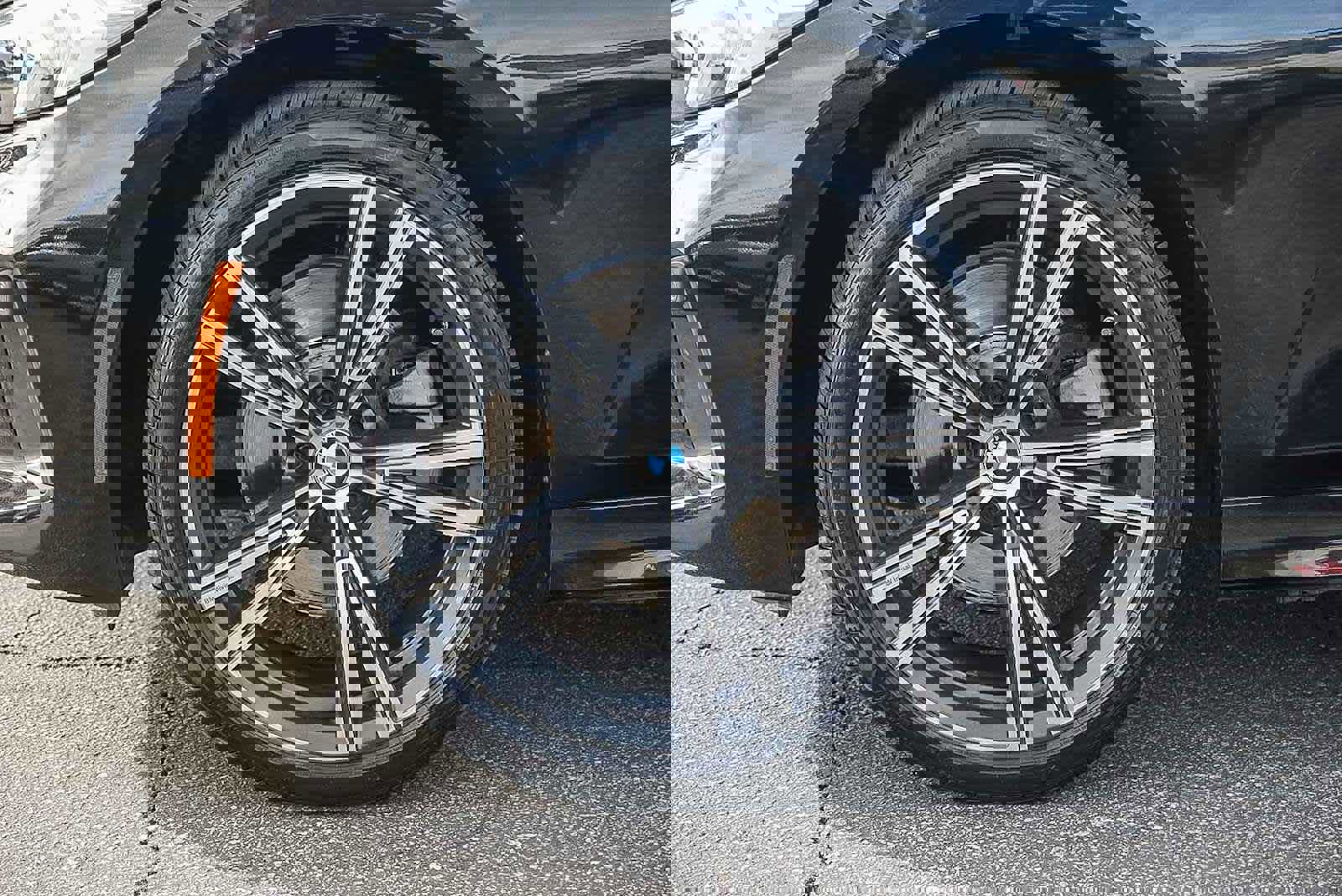 Certified 2023 BMW 330i Sedan w/ Driving Assistance Package image 9