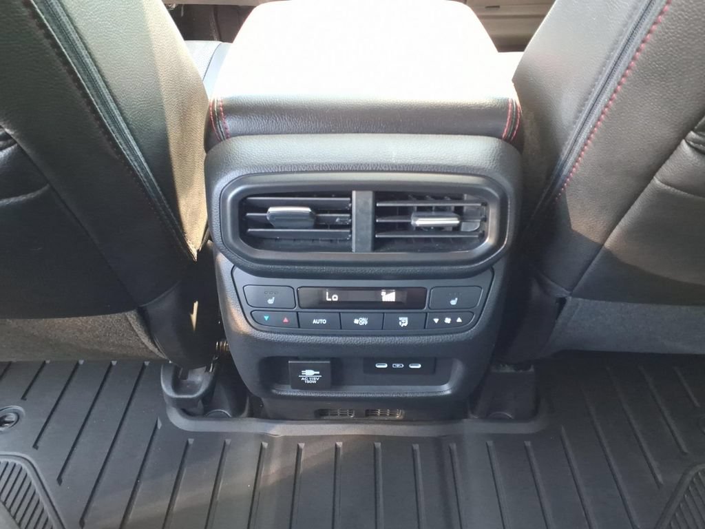 Used 2024 Honda Passport Black Edition image 7
