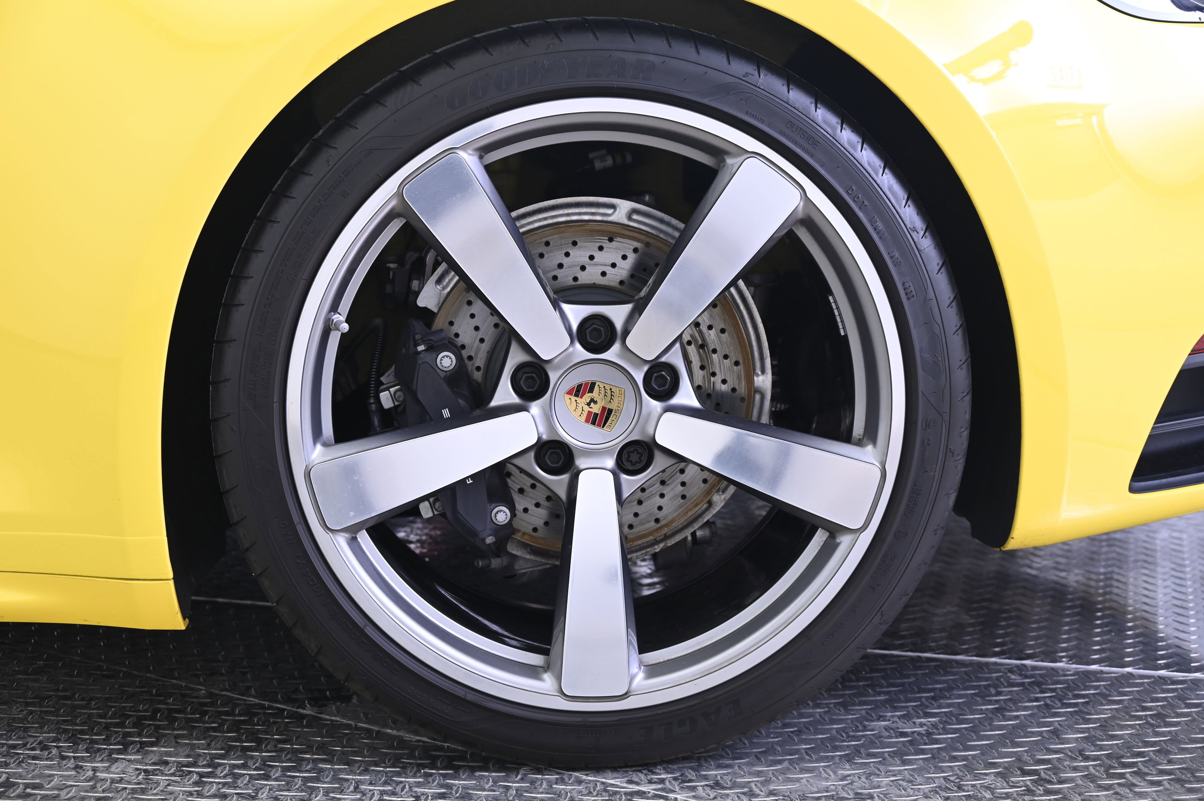 Certified 2024 Porsche 911 Carrera image 12