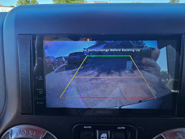 Used 2018 Jeep Wrangler Unlimited Sahara image 19