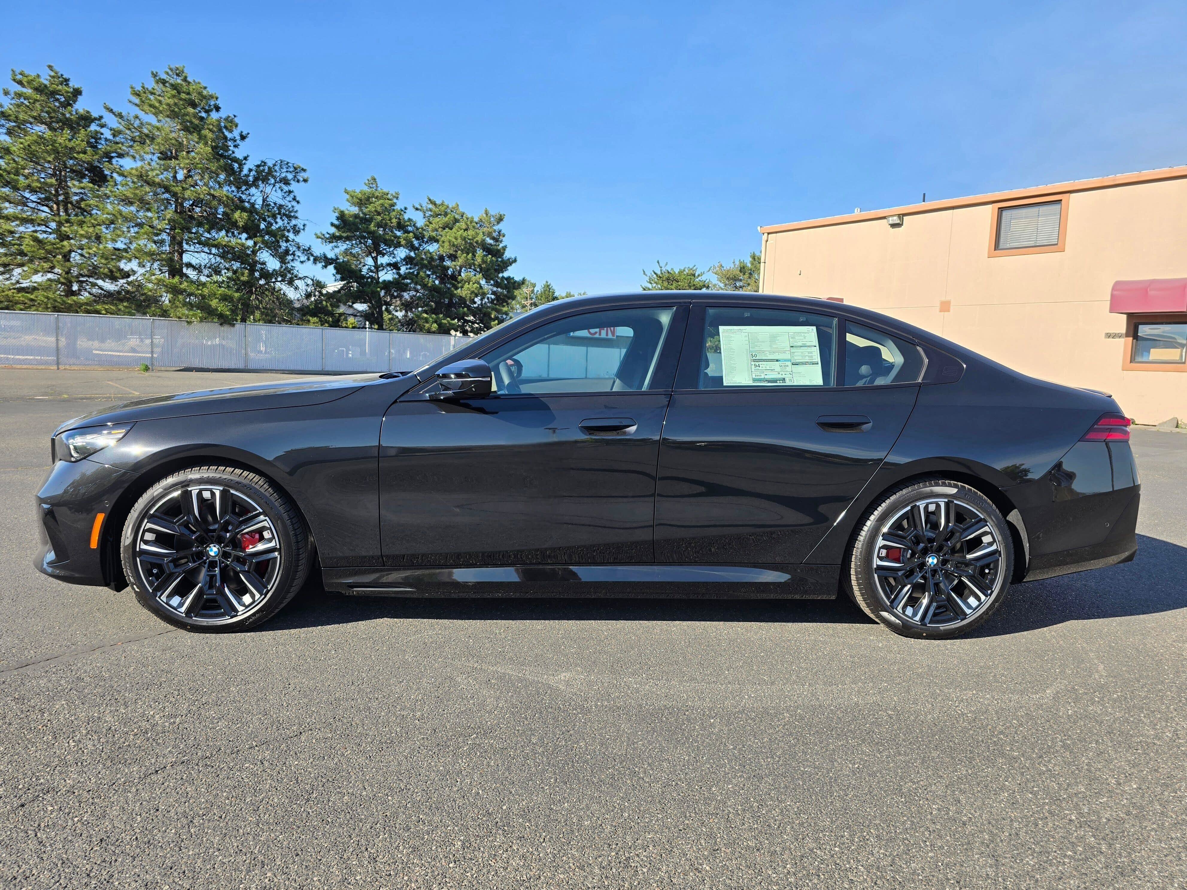New 2026 BMW i5 M60 w/ Executive Package AWD/4WD image 3