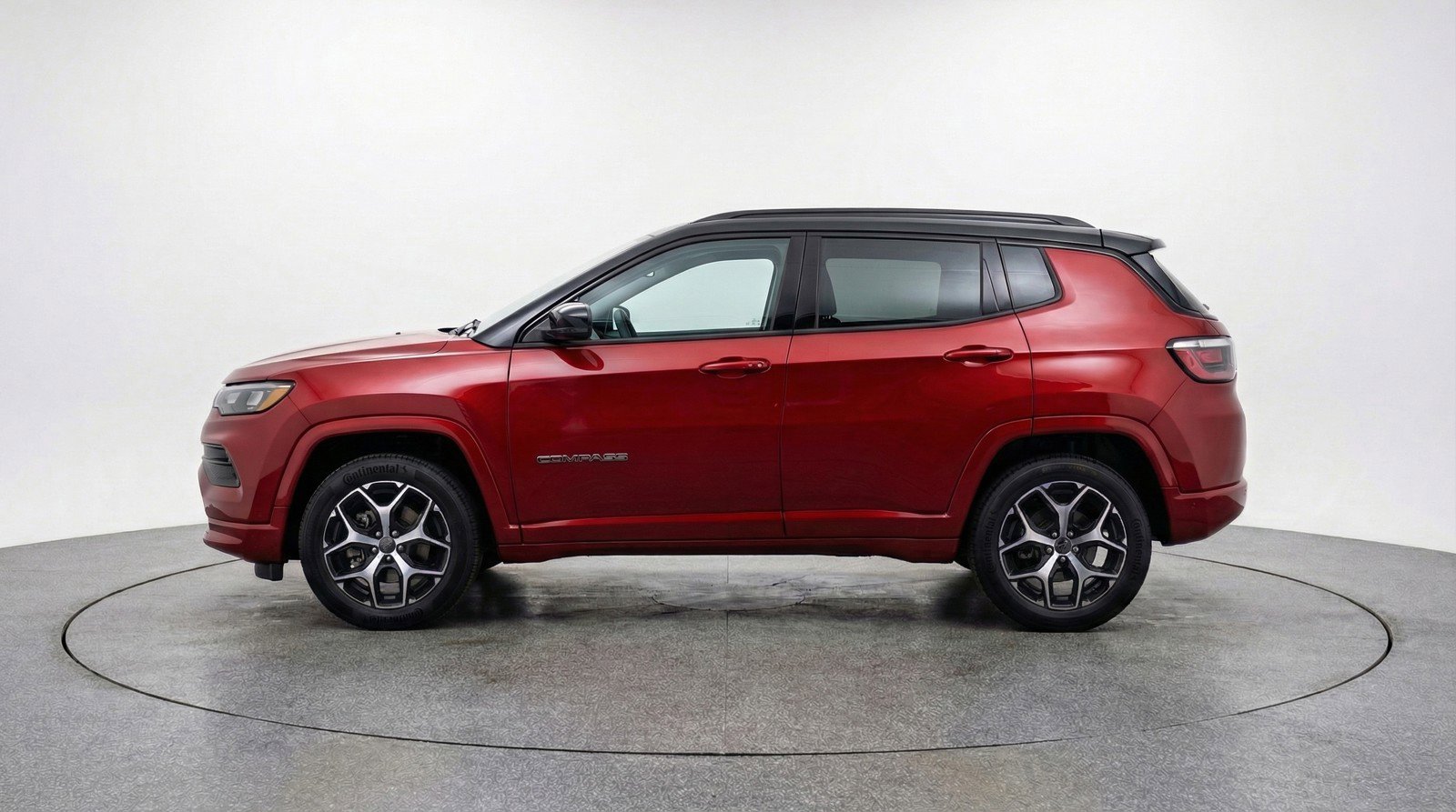 Used 2025 Jeep Compass Limited image 5