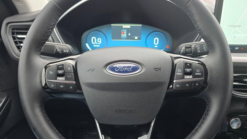Used 2025 Ford Escape Platinum image 26