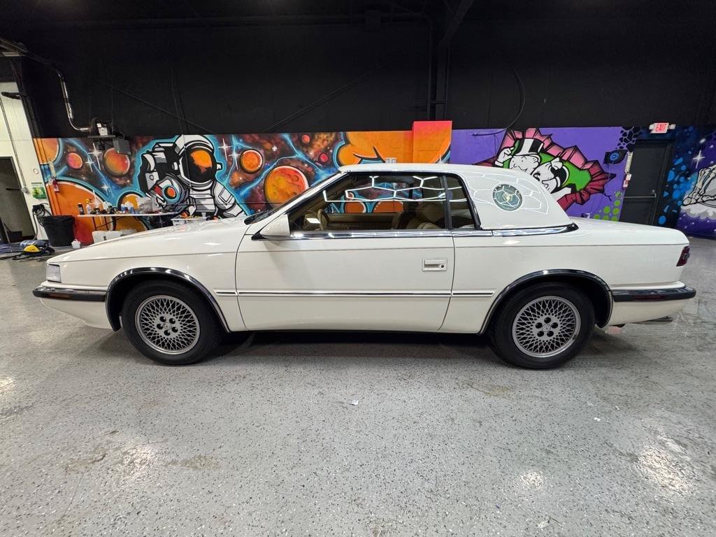 Used 1990 Chrysler TC by Maserati FWD image 2