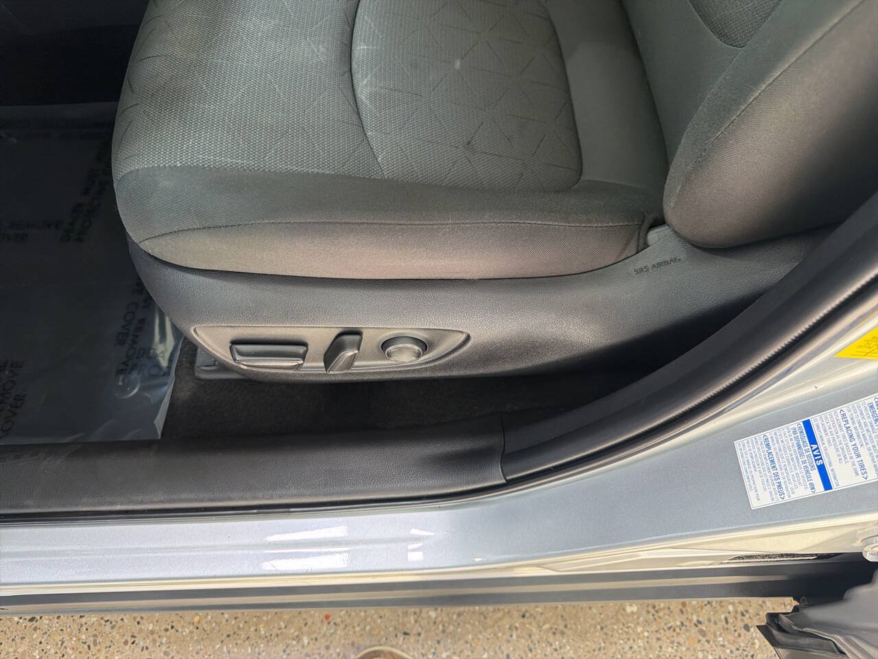 Used 2022 Toyota RAV4 XLE AWD/4WD image 20