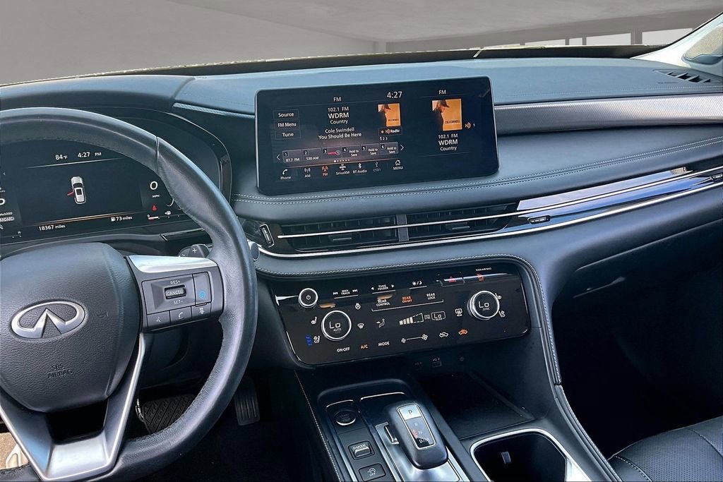 Used 2023 INFINITI QX60 Luxe w/ Performance Audio Package FWD image 9