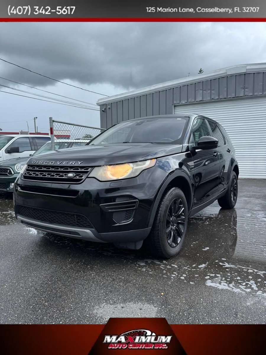Used 2017 Land Rover Discovery Sport SE AWD/4WD image 1