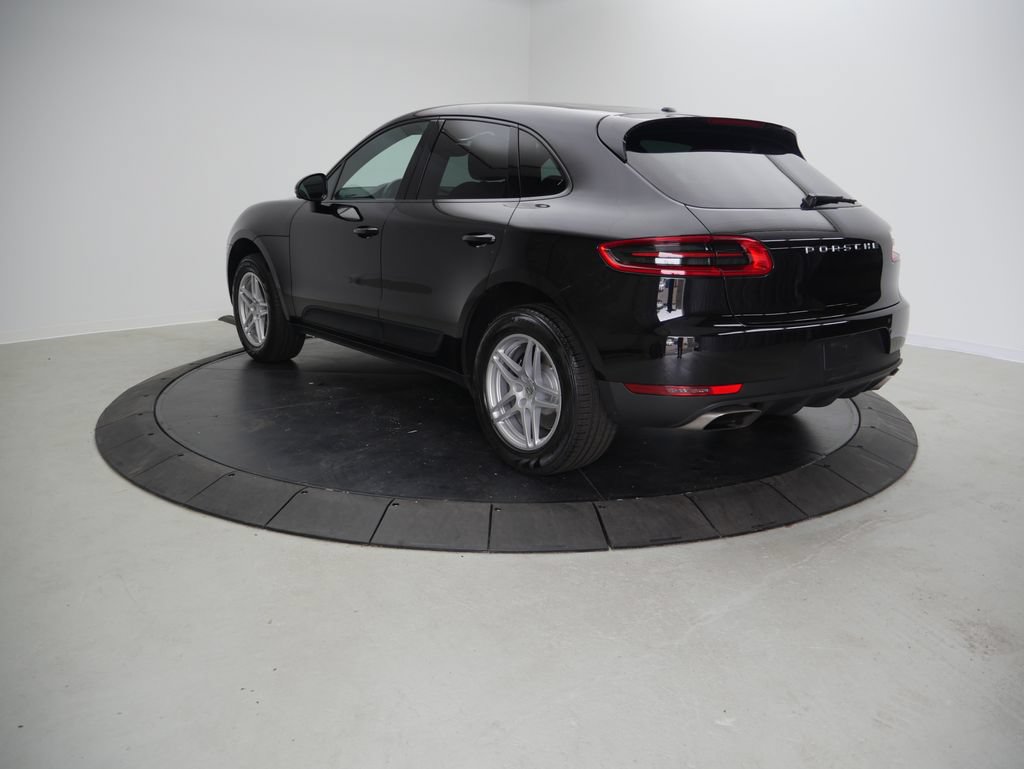 Certified 2018 Porsche Macan Sport Edition AWD/4WD image 3
