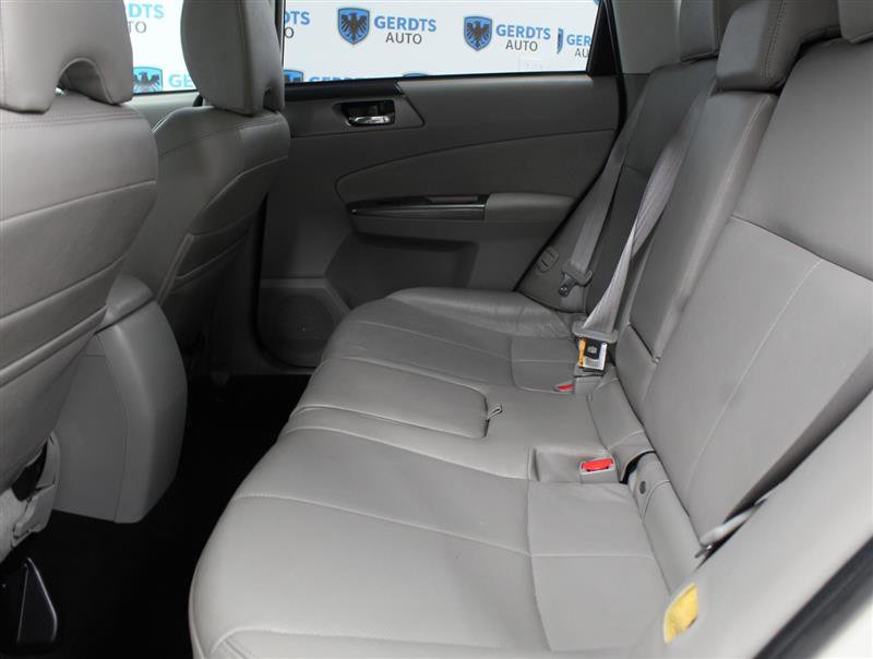 Used 2011 Subaru Forester 2.5X Limited AWD/4WD image 17