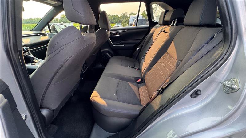 Used 2022 Toyota RAV4 SE w/ SE Grade Weather Package AWD/4WD image 36