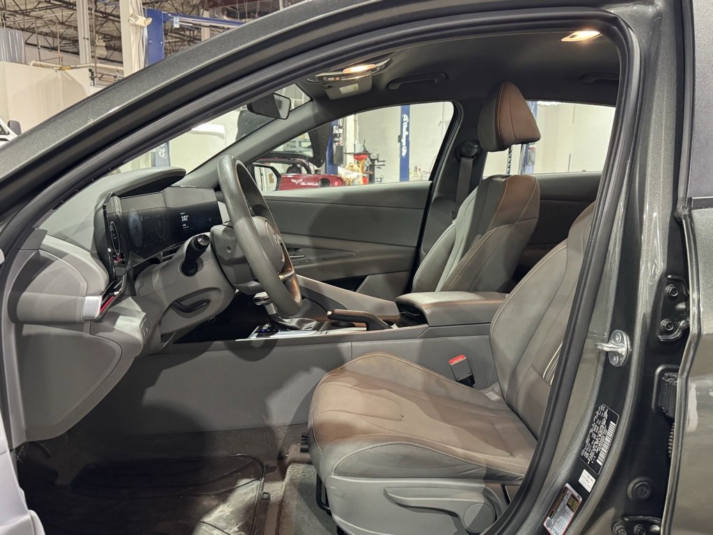 Used 2024 Hyundai Elantra SEL image 7