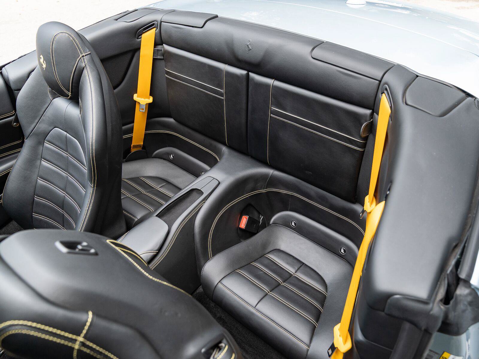 Used 2016 Ferrari California T RWD image 20